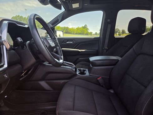 Used 2023 GMC Canyon Elevation w/ Convenience Package RWD image 10