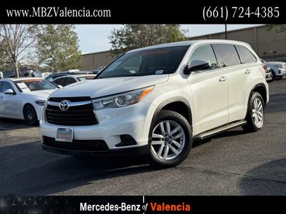 Used 2016 Toyota Highlander LE
