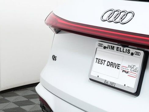 New 2025 Audi Q5 Premium Plus image 37