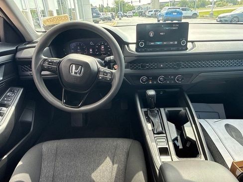 Certified 2023 Honda Accord LX image 5