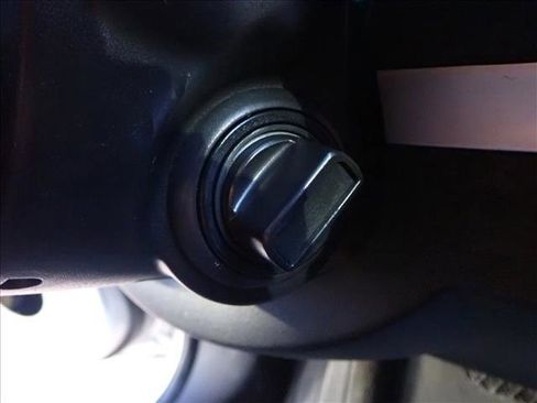 Used 2012 Nissan Sentra 2.0 SR w/ Convenience Pkg image 20