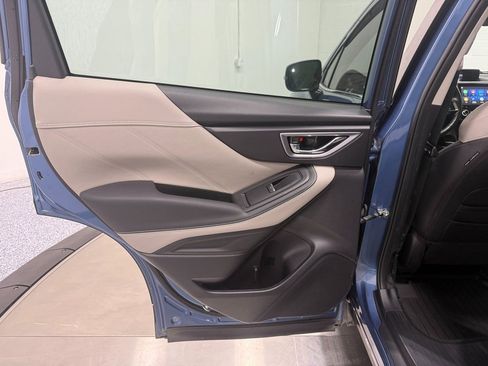 Used 2022 Subaru Forester Limited image 37