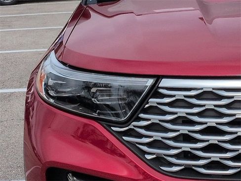 Certified 2021 Ford Explorer Platinum w/ Equipment Group 601A image 10