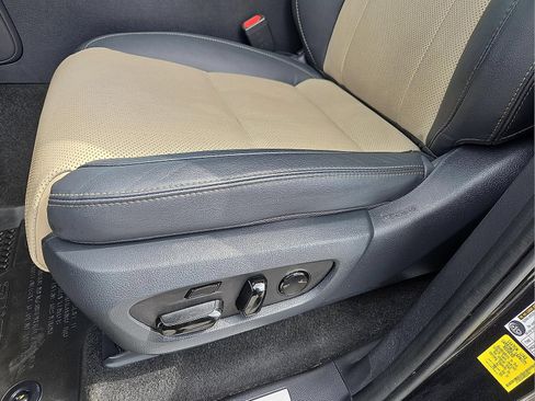 Used 2024 Lexus GX 550 AWD/4WD image 21