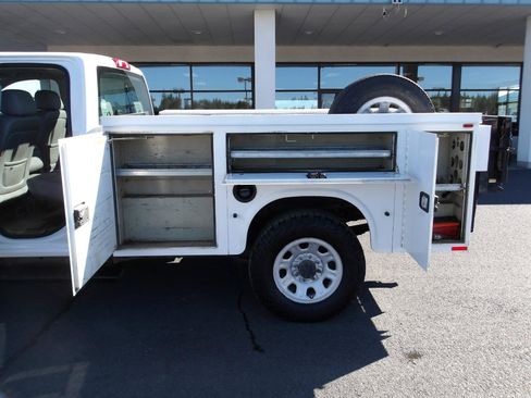 Used 2015 Chevrolet Silverado 3500 W/T AWD/4WD image 11