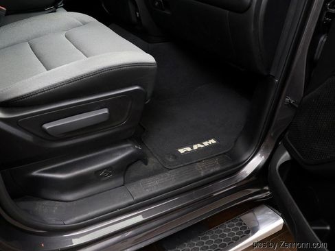 Used 2019 RAM 1500 Big Horn AWD/4WD image 35