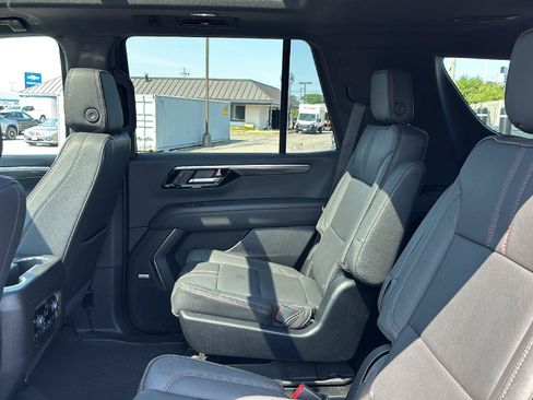 Used 2026 Chevrolet Tahoe RST w/ Comfort Package AWD/4WD image 28