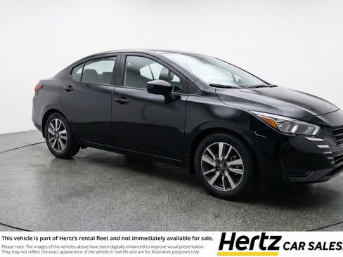 Used 2025 Nissan Versa SV image 1
