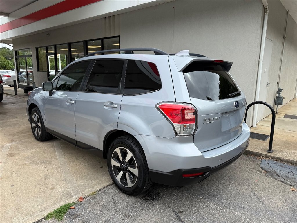 Used 2018 Subaru Forester 2.5i Limited AWD/4WD image 14