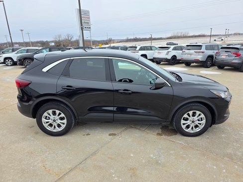 Used 2024 Ford Escape Active AWD/4WD image 9
