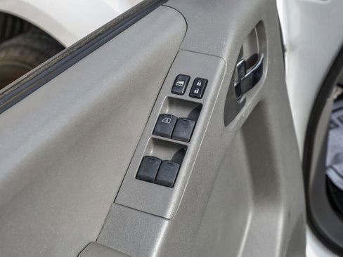 Used 2018 Nissan Frontier SV w/ Value Truck Package image 40