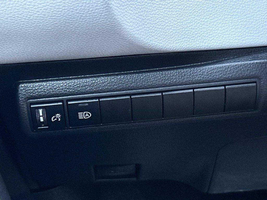 Used 2024 Toyota Corolla SE FWD image 26