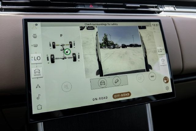 New 2026 Land Rover Range Rover SE AWD/4WD image 31