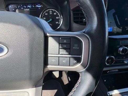 Used 2023 Ford Expedition Max Limited AWD/4WD image 16