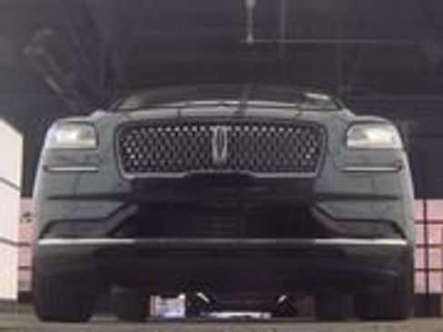 Used 2022 Lincoln Nautilus Reserve AWD/4WD image 15