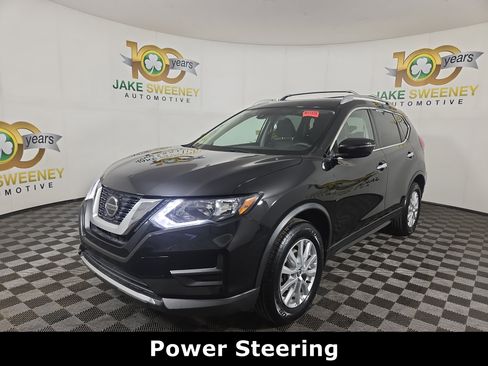 Used 2020 Nissan Rogue S w/ Special Edition Package image 4