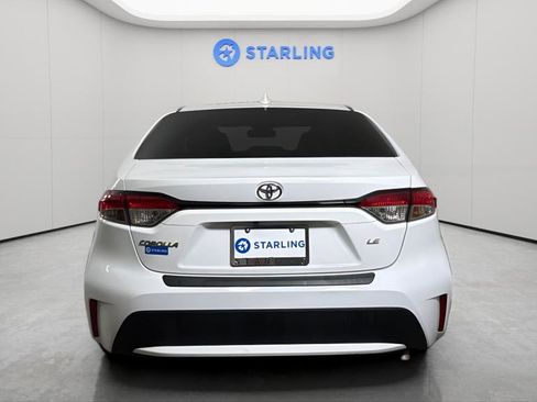 Used 2020 Toyota Corolla LE FWD image 8