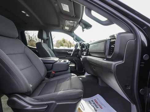 Used 2024 GMC Sierra 1500 Elevation image 39