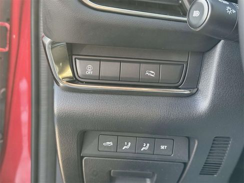 Used 2023 MAZDA CX-30 AWD 2.5 S w/ Premium Package image 16