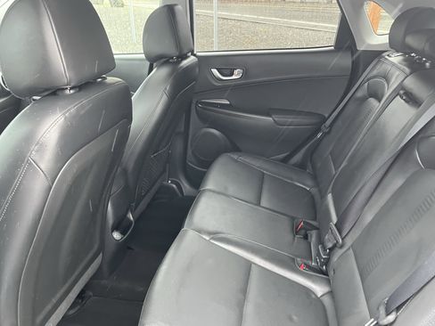 Certified 2022 Hyundai Kona Limited image 13