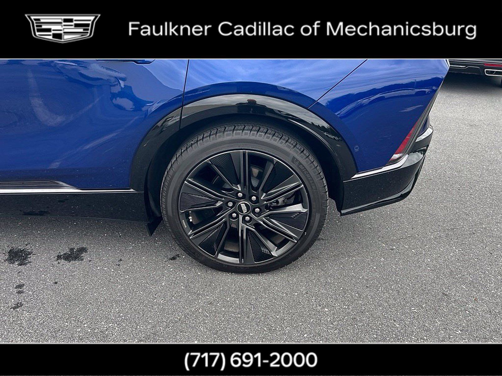 Used 2024 Cadillac Lyriq Sport AWD/4WD image 33