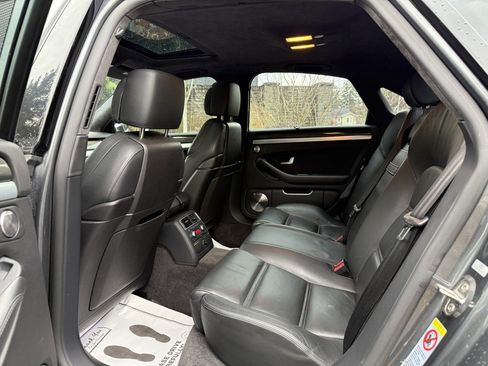 Used 2009 Audi S8 AWD/4WD image 18