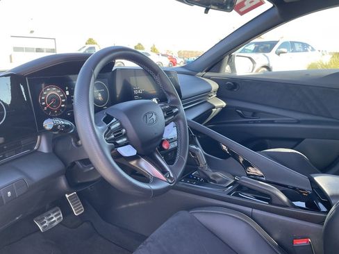 Used 2025 Hyundai Elantra N image 8
