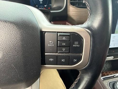 Used 2022 Ford Expedition Limited RWD image 12