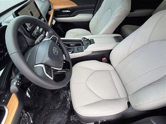 New 2026 Toyota Grand Highlander AWD video 4