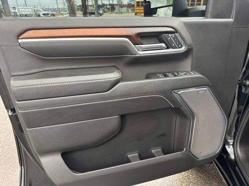 Certified 2024 GMC Sierra 2500 Denali w/ Denali Reserve Package AWD/4WD image 19