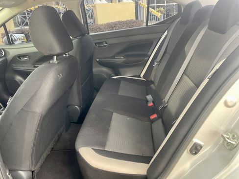 Used 2022 Nissan Versa SV w/ Electronics Package image 10