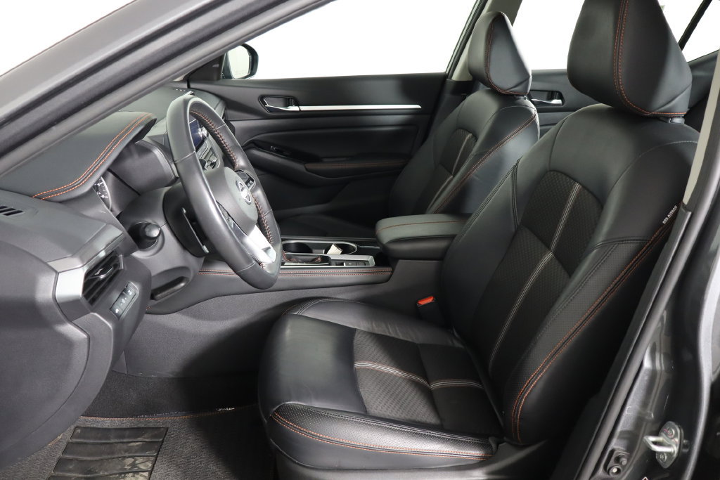 Used 2024 Nissan Altima 2.5 SR AWD/4WD image 14