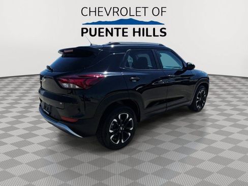 Used 2021 Chevrolet TrailBlazer LT w/ Convenience Package FWD image 8