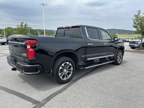 Used 2024 Chevrolet Silverado 1500 High Country w/ Technology Package AWD/4WD image 7
