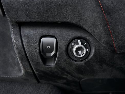 Used 2024 McLaren 750S image 52