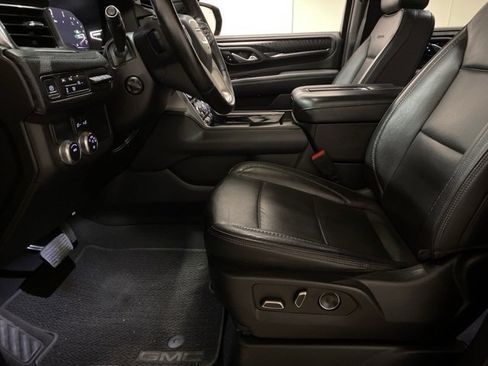 Used 2023 GMC Yukon XL Denali image 64