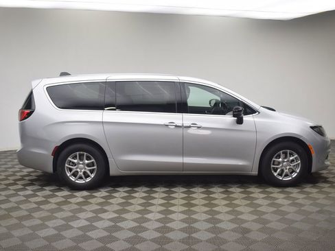 New 2026 Chrysler Voyager LX image 3