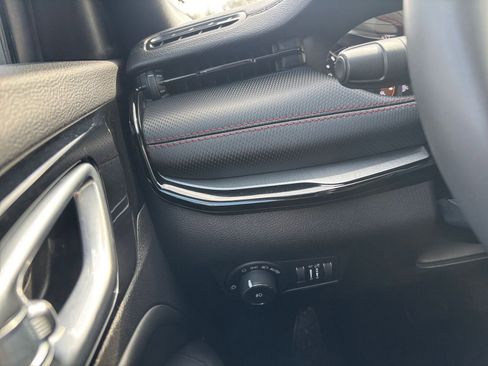 Used 2025 Jeep Compass Trailhawk w/ Trailer Tow Group image 33