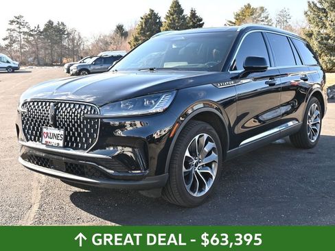 Used 2025 Lincoln Aviator Reserve w/ Illumination Package image 12