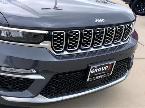 Used 2025 Jeep Grand Cherokee Summit image 30