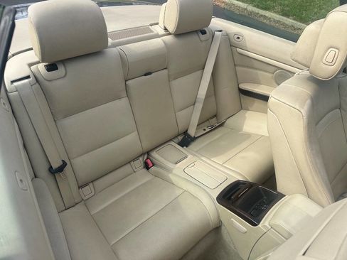 Used 2011 BMW 328i Convertible image 14