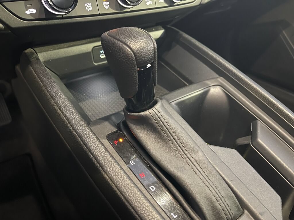 Certified 2024 Honda Accord EX image 15
