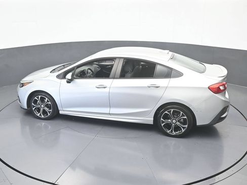 Used 2019 Chevrolet Cruze LT w/ RS Package FWD image 41