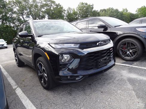 Used 2022 Chevrolet TrailBlazer RS image 1
