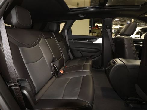 Certified 2025 Cadillac XT5 Premium Luxury image 26