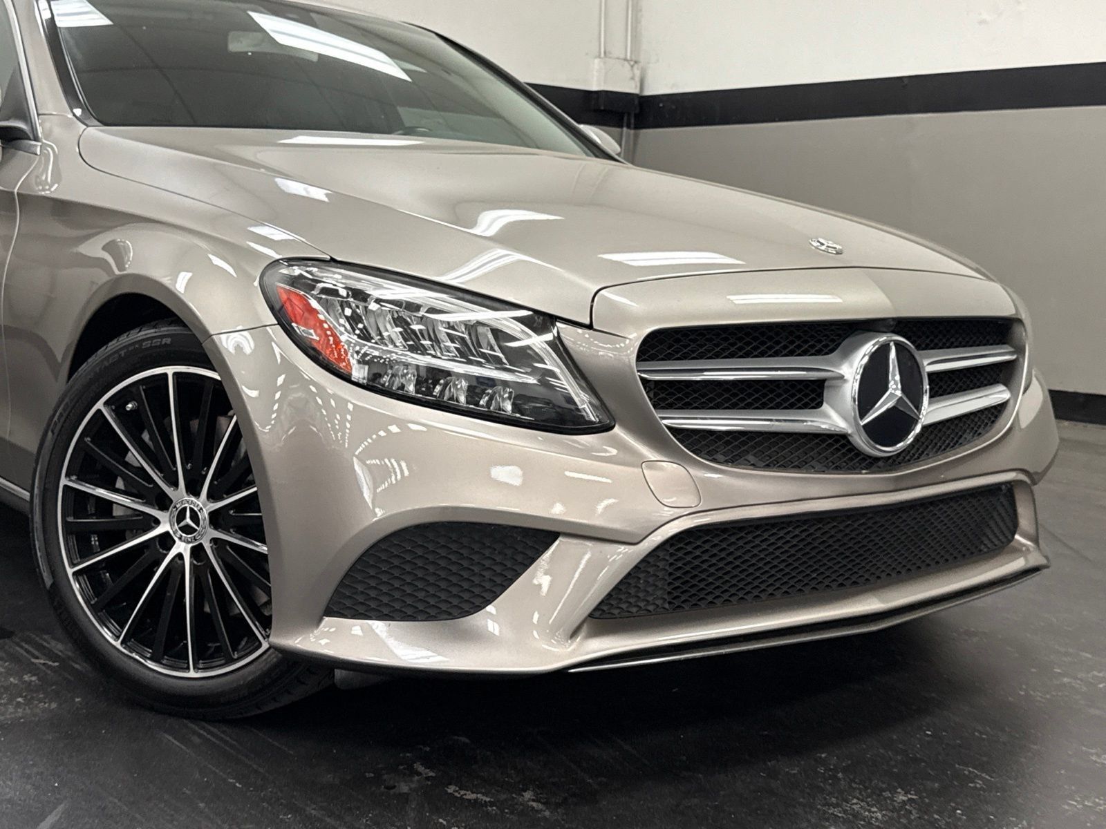 Used 2019 Mercedes-Benz C 300 Sedan image 3