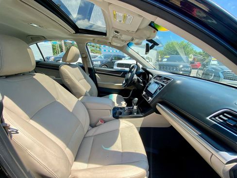 Used 2018 Subaru Legacy 3.6R Limited AWD/4WD image 9