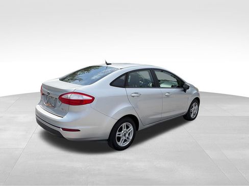 Used 2018 Ford Fiesta SE FWD image 6