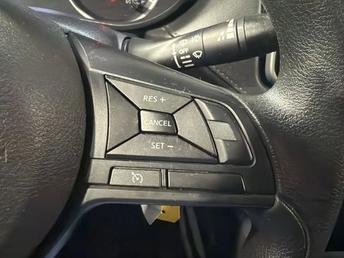 Used 2023 Nissan Versa S image 11