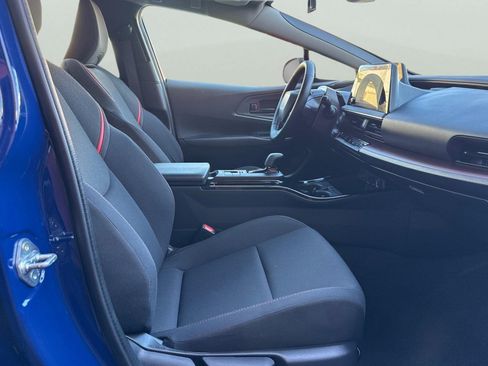 Certified 2025 Toyota Prius Plug-In Hybrid image 21